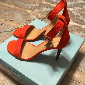 Antonio Melani Orange sandal